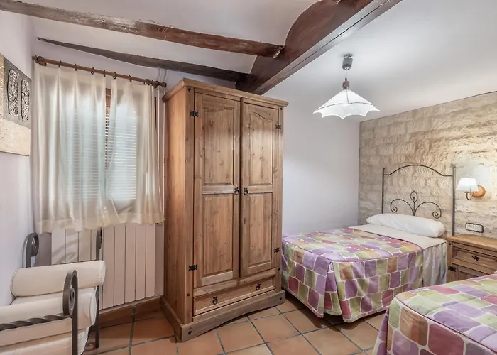 Cuatro Torres 컨트리하우스 *